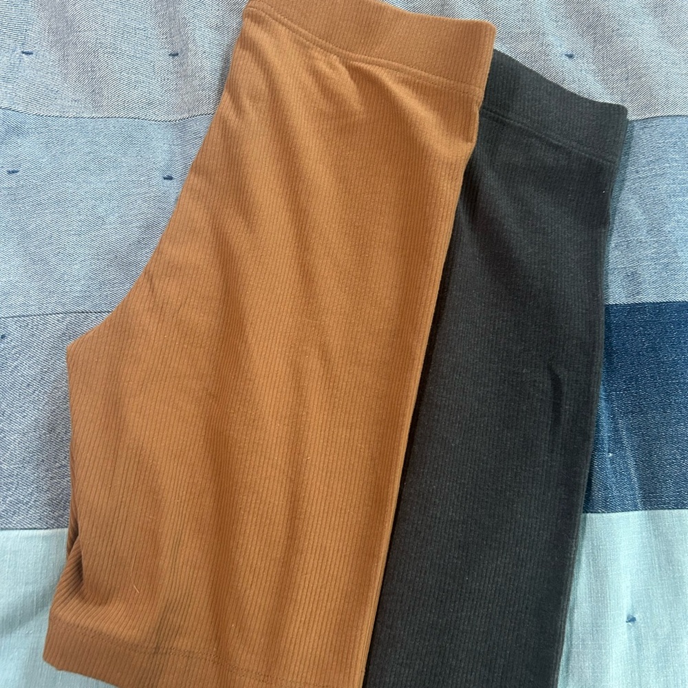 Old Navy ribbed biker shorts